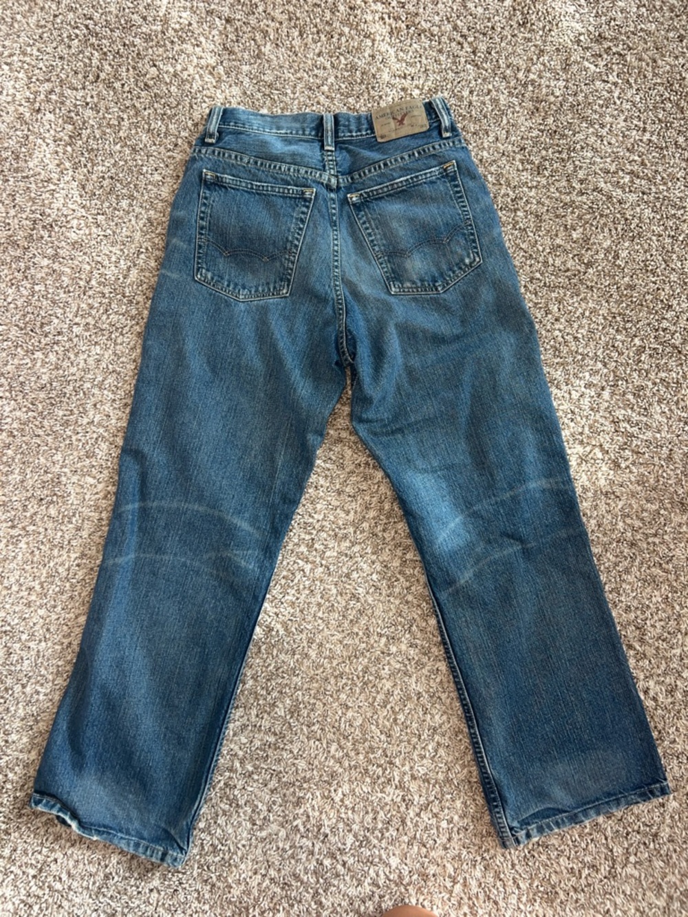 American Eagle Outfitters Young Men’s Washed Blue Jeans Loose Fit Sz 26/28 - Picture 7 of 9